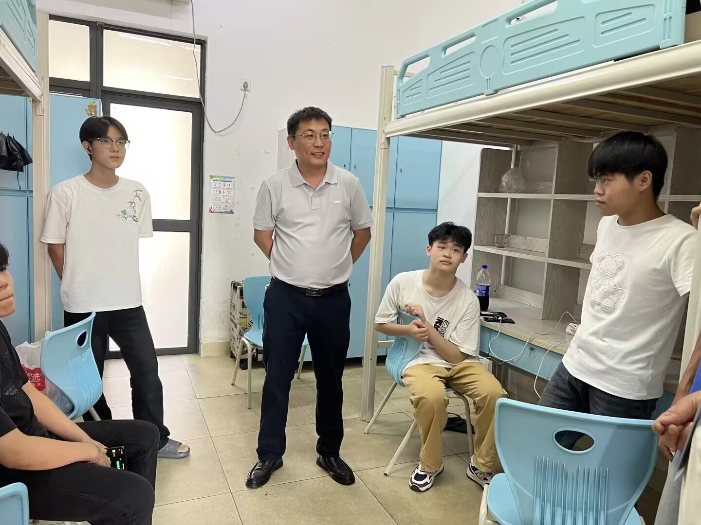 海书记.jpg