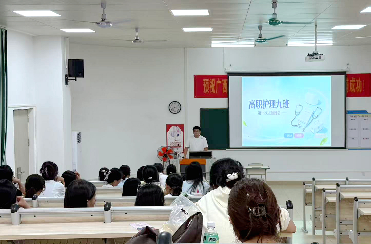 李聪颖.jpg